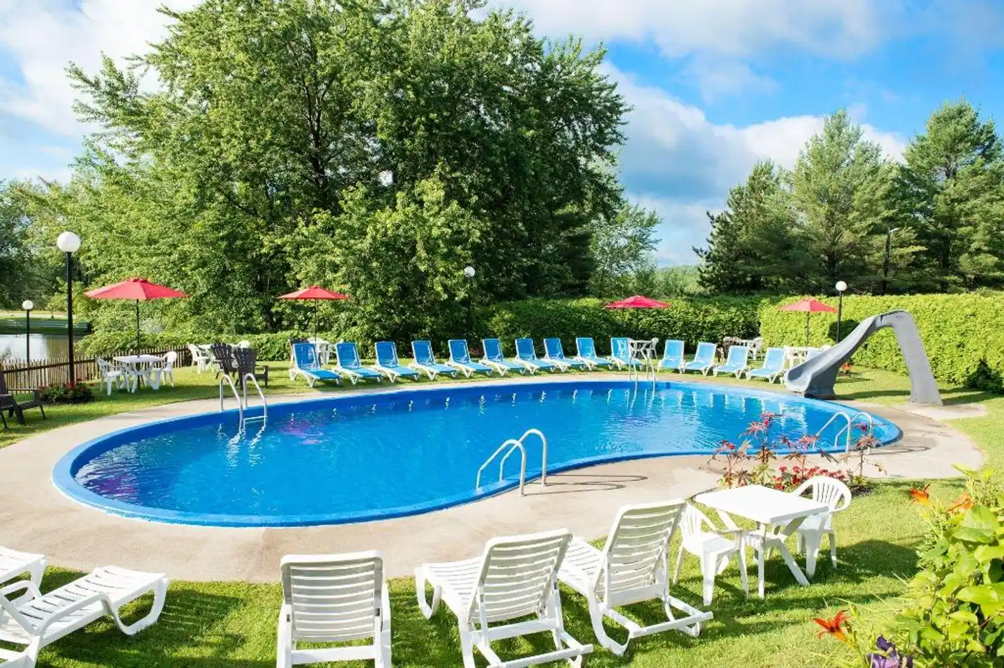 Hôtel Chéribourg Pool