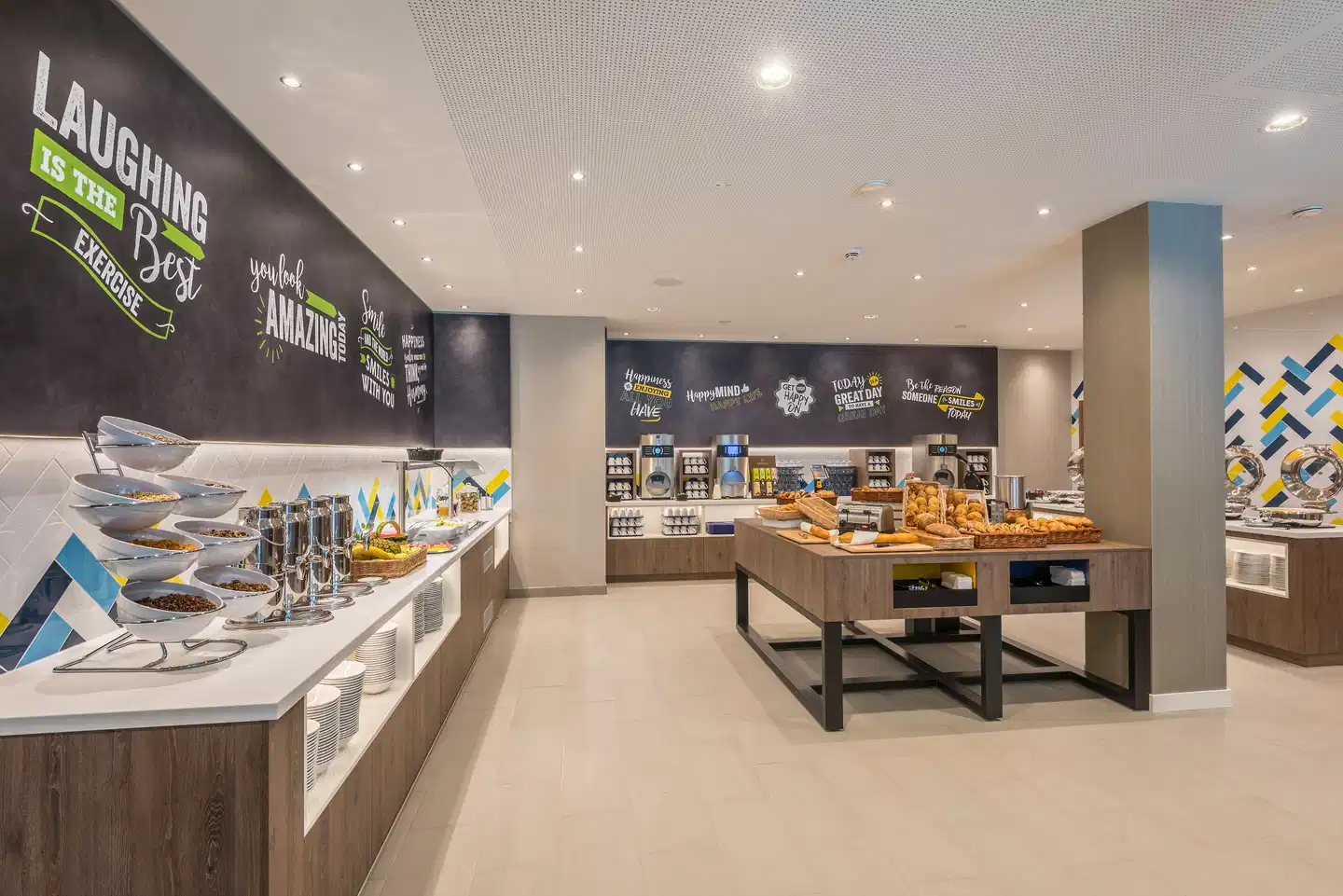 Hampton by Hilton Munich City West Bar