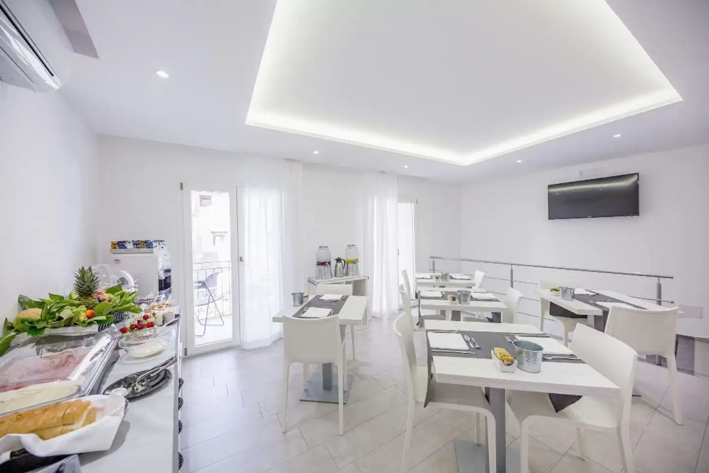 Ossuna Bay Hotel Boutique Bar