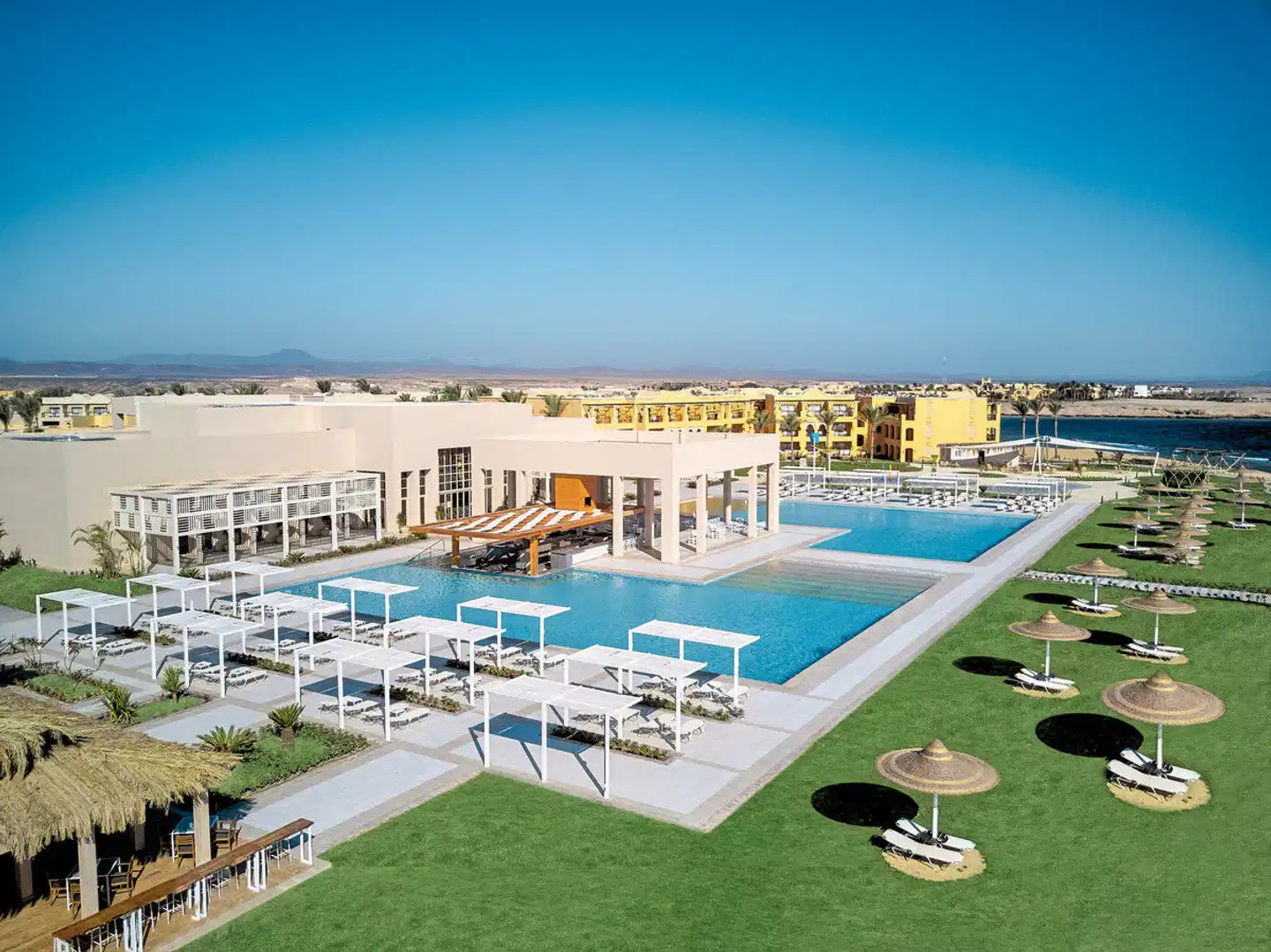 JAZ Elite Maraya Pool