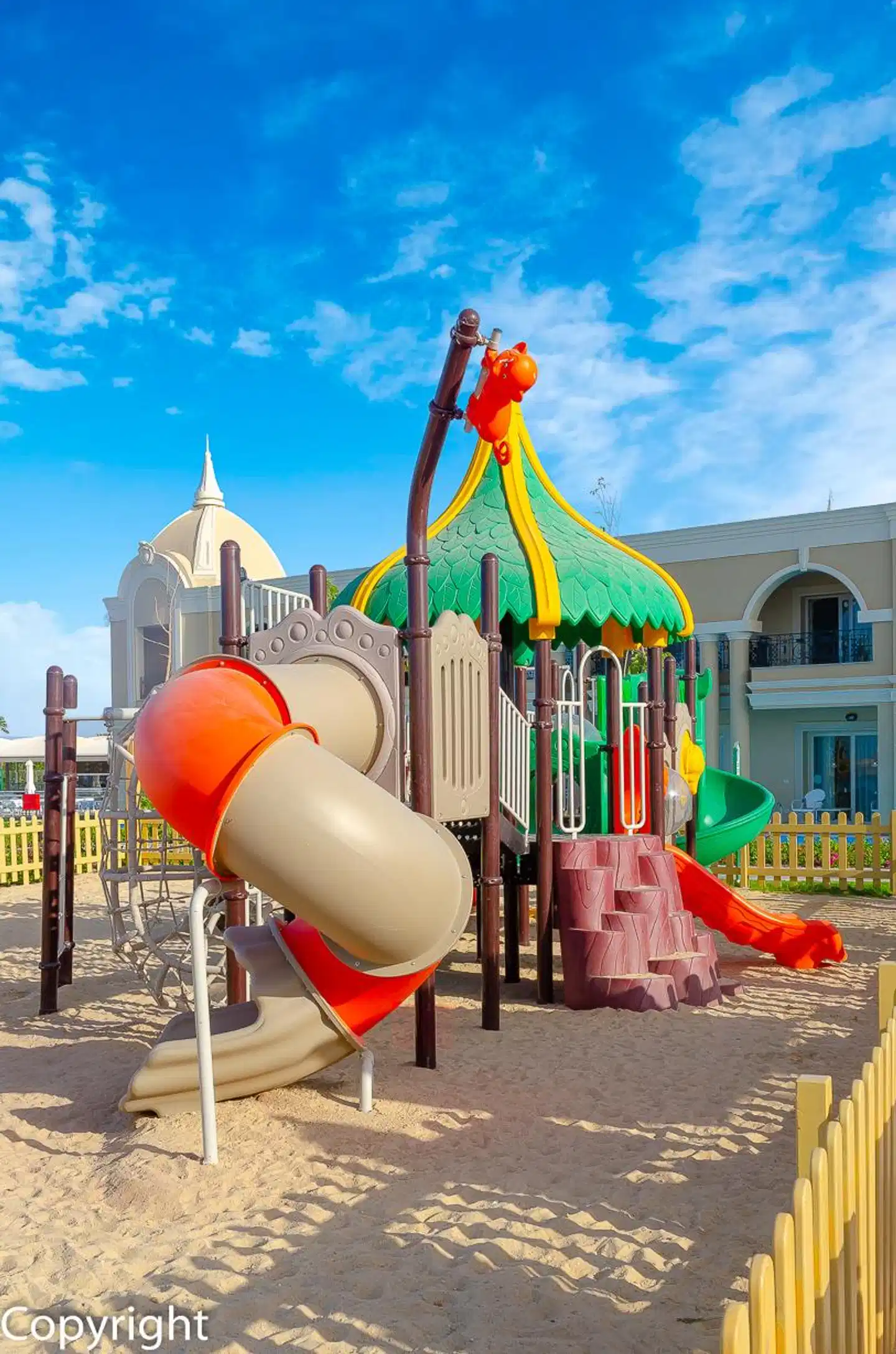 Titanic Royal Sport und Entertainment