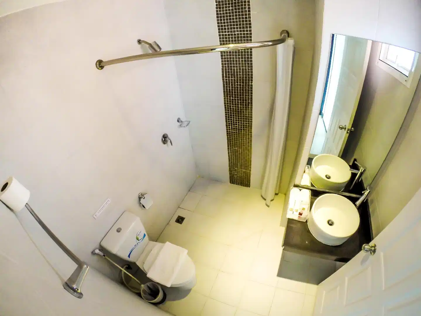 My Place Phuket Airport Mansion Badezimmer