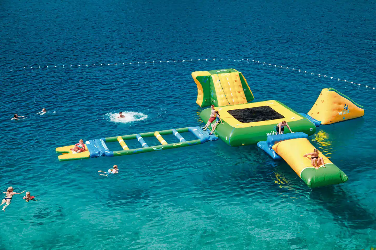 Gava Waterman Island Cottages BEACH