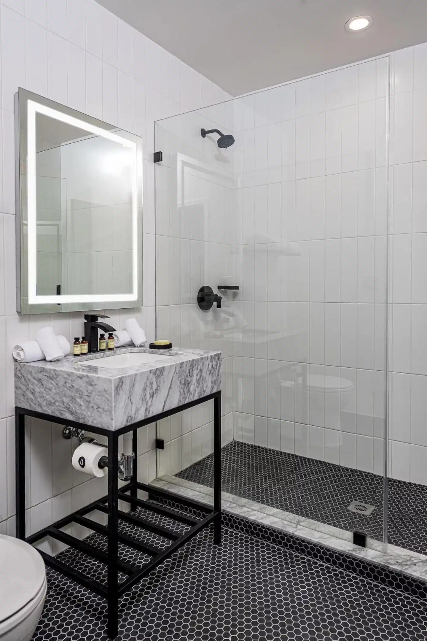 Urbanica The Euclid Hotel Badezimmer