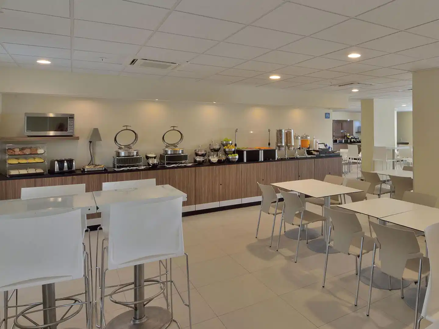 City Express Playa del Carmen Bar