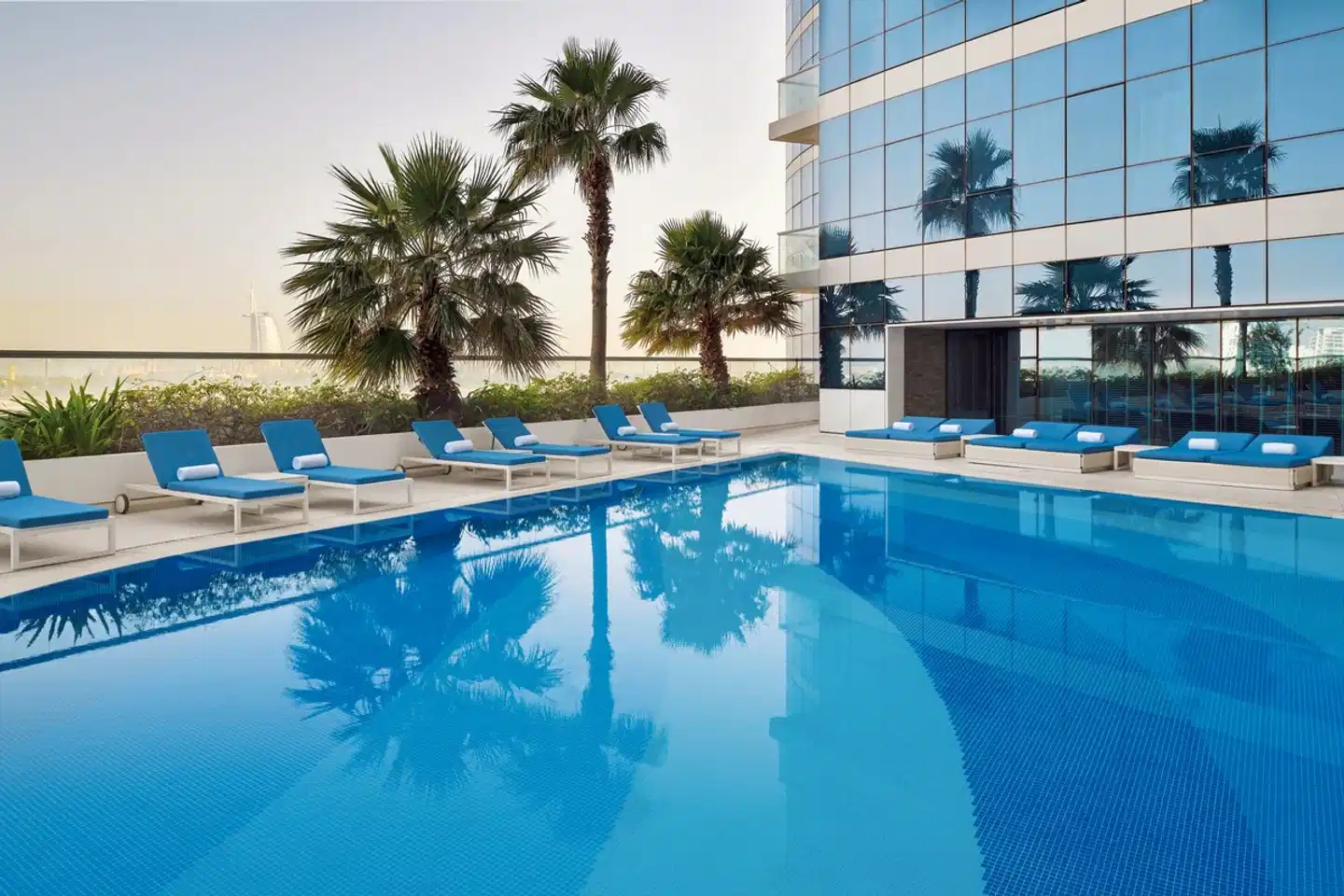 Novotel Dubai Al Barsha Pool