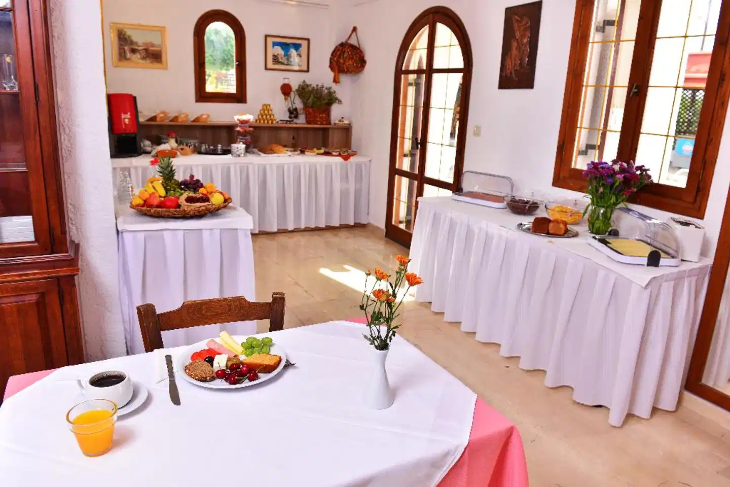 Krits Hotel Restaurant