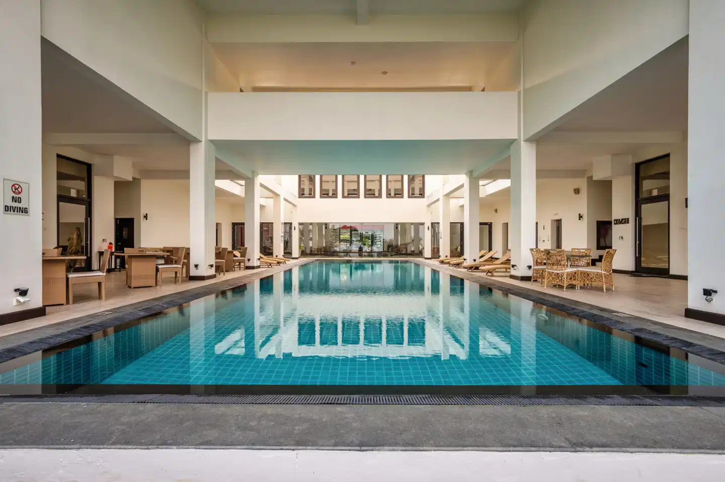 Shinagawa Beach Resort Hallenbad