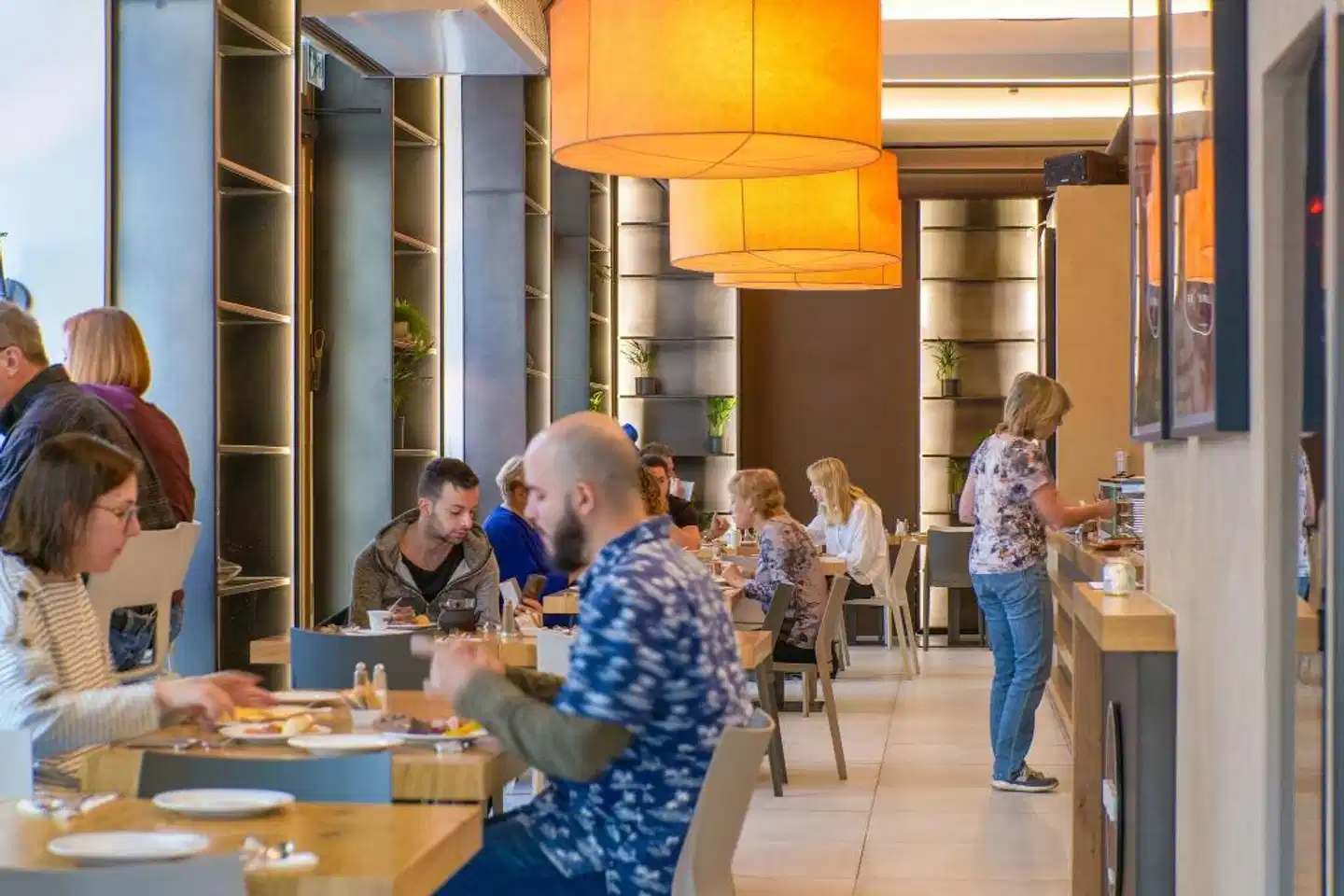 Golden Crown Personen