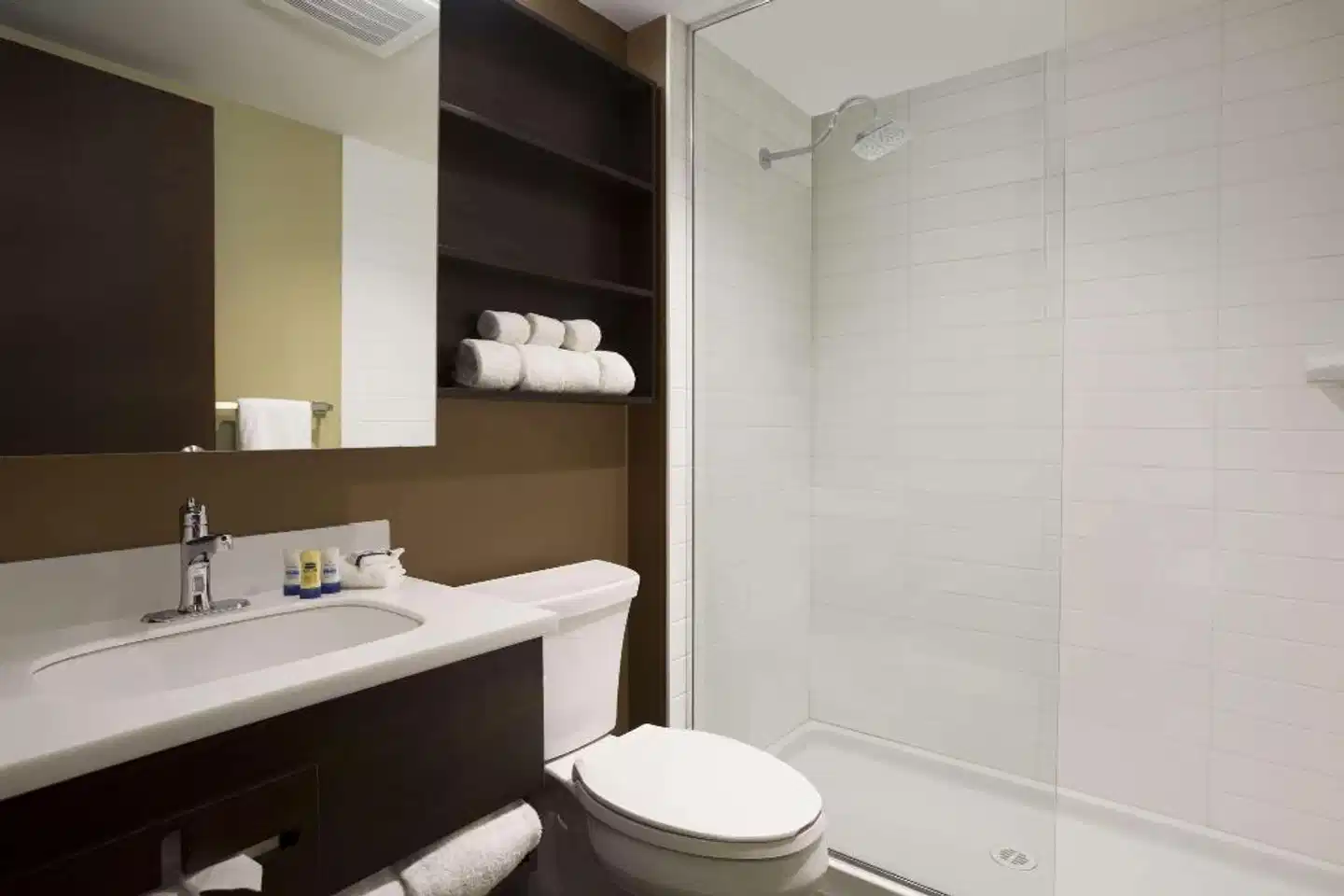 Microtel Inn & Suites by Wyndham Lloydminster Badezimmer