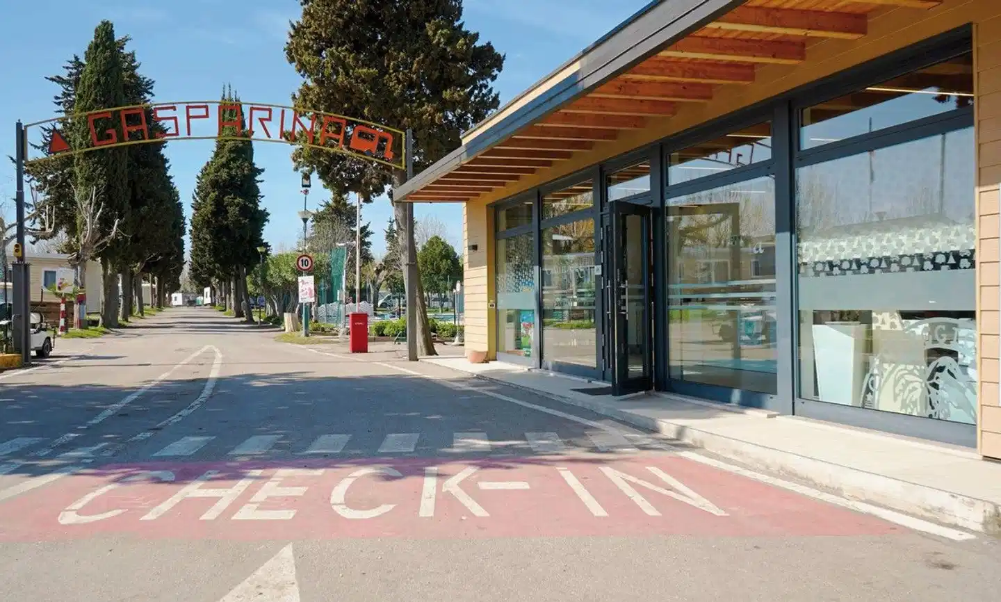 Baia Holiday Gasparina Sport und Entertainment