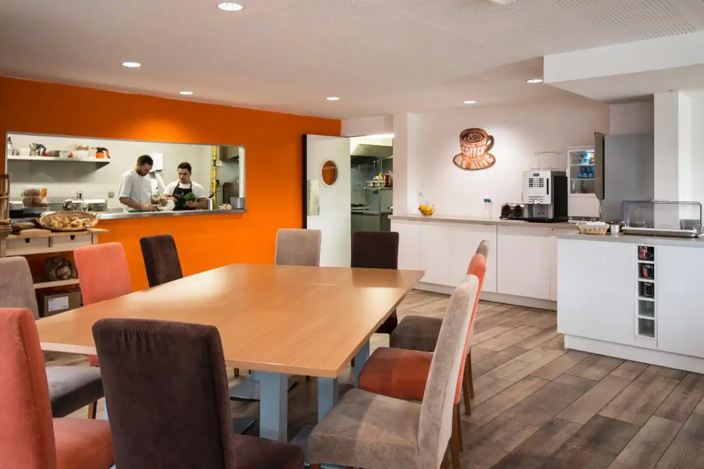 Adonis Aix-en-Provence Lobby