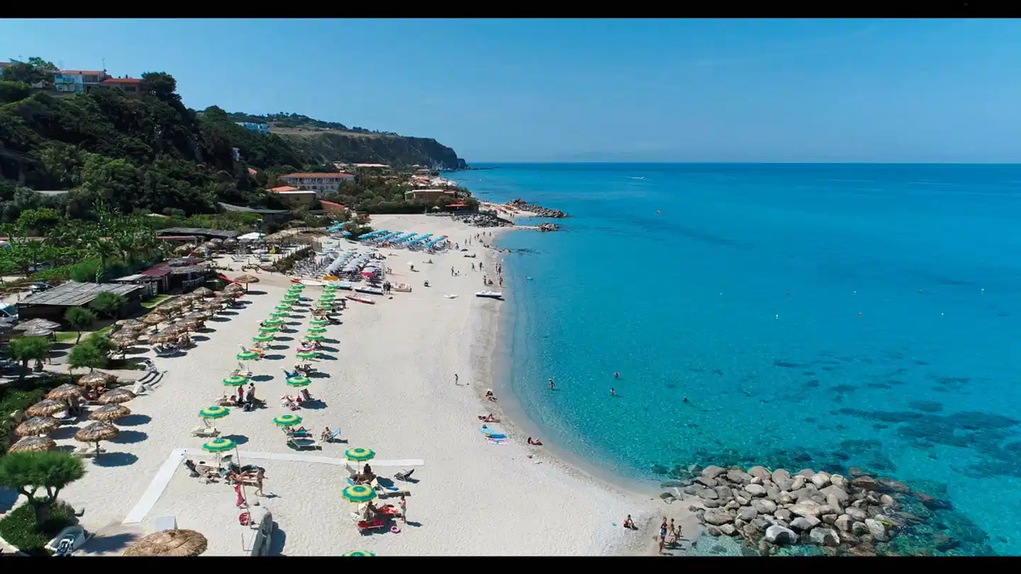 Borgo Donna-Canfora Strand