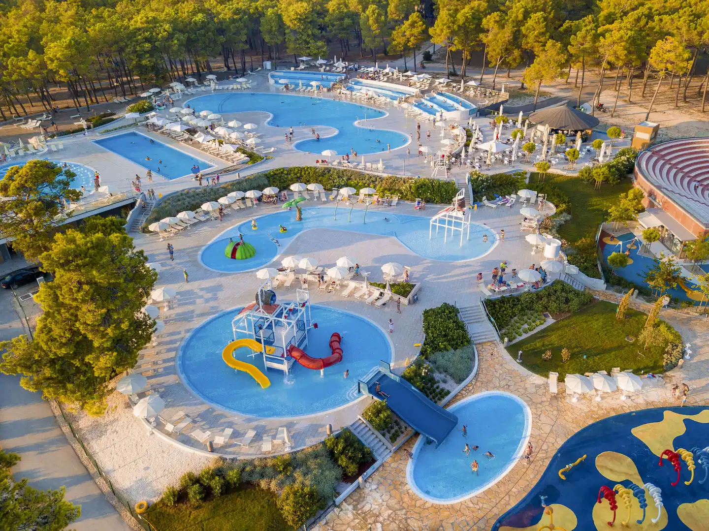 Zaton Holiday Resort - 3* Apartments Pool
