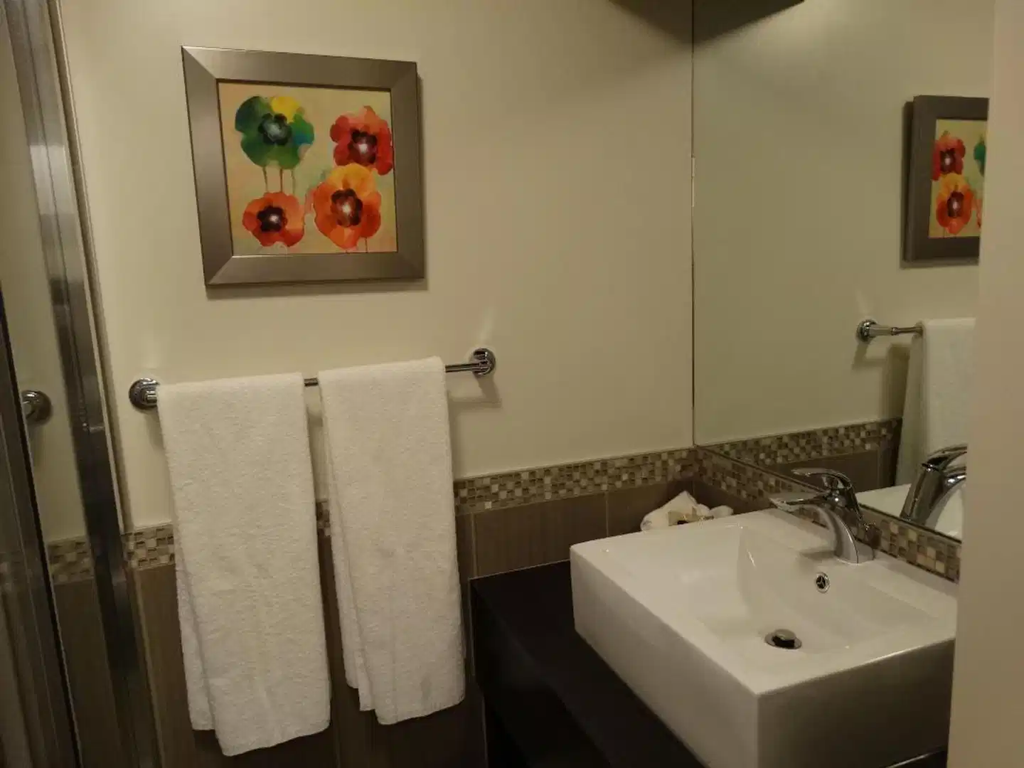 Auberge l'Ambassadeur Badezimmer