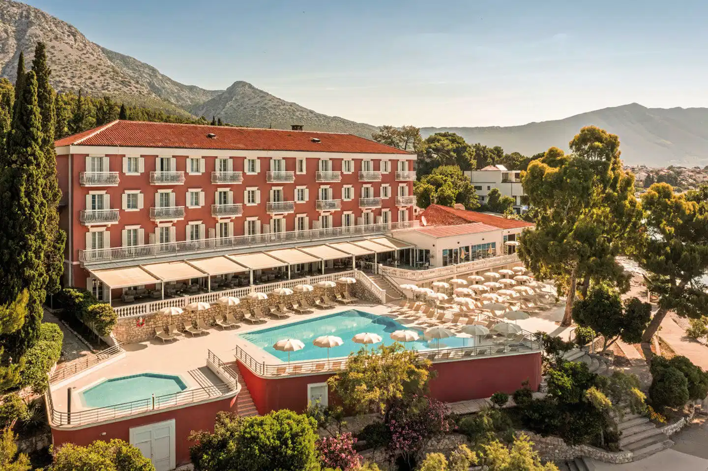 Aminess Younique Bellevue Hotel Aussenansicht