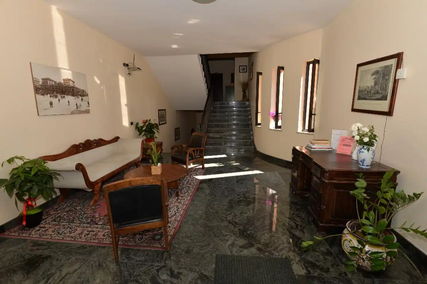 Miramare Residence Lobby