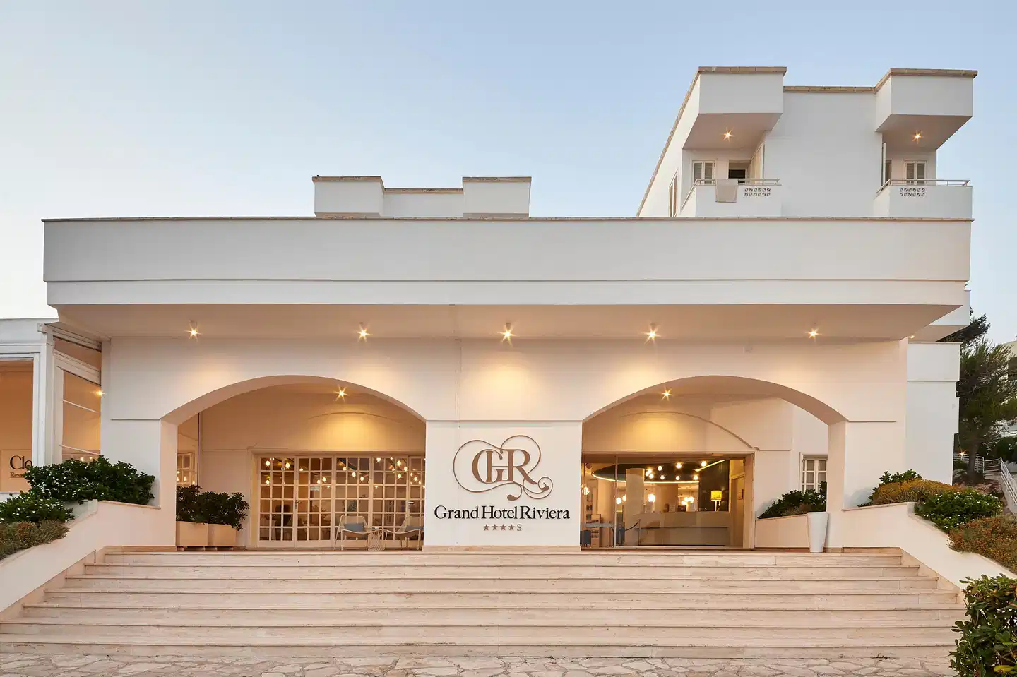 Grand Hotel Riviera Aussenansicht