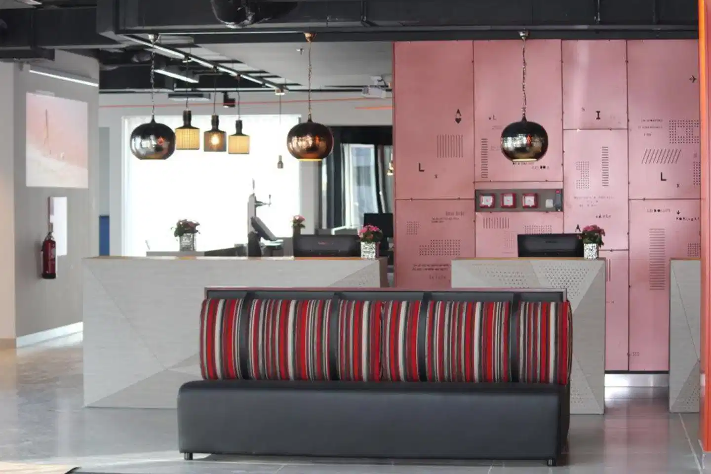 Star inn Lisbon Airport Lobby