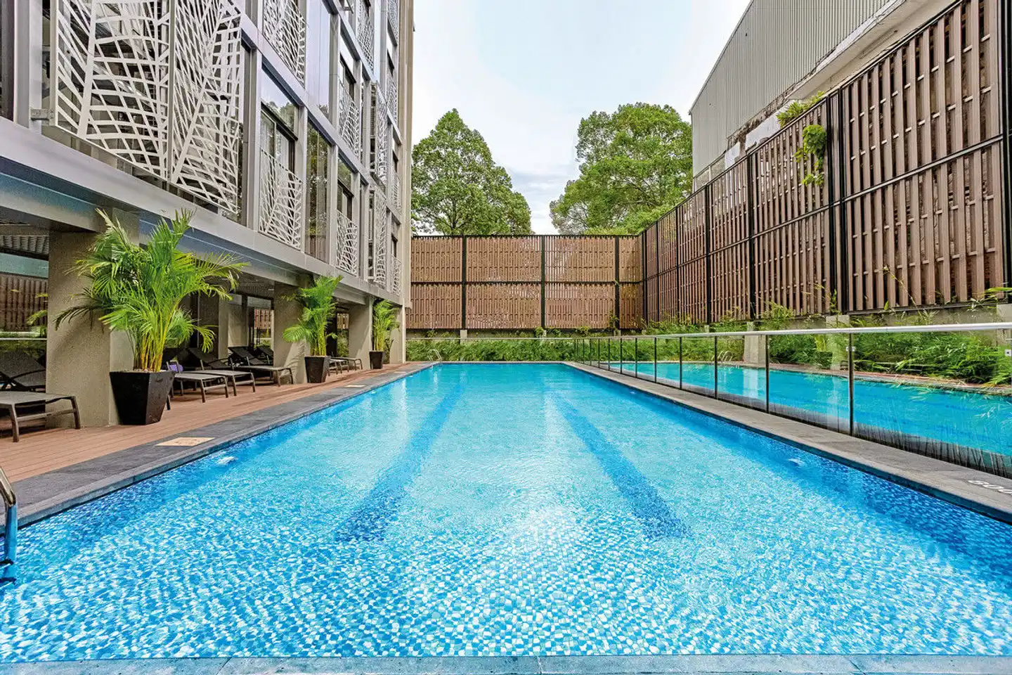 SILA Urban Living Pool