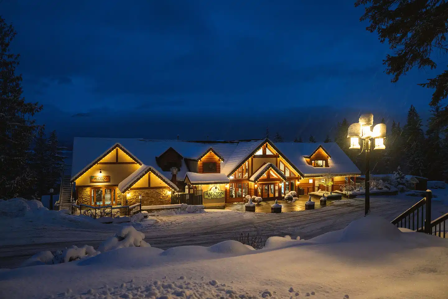 Halcyon Hot Springs Village and Spa Aussenansicht