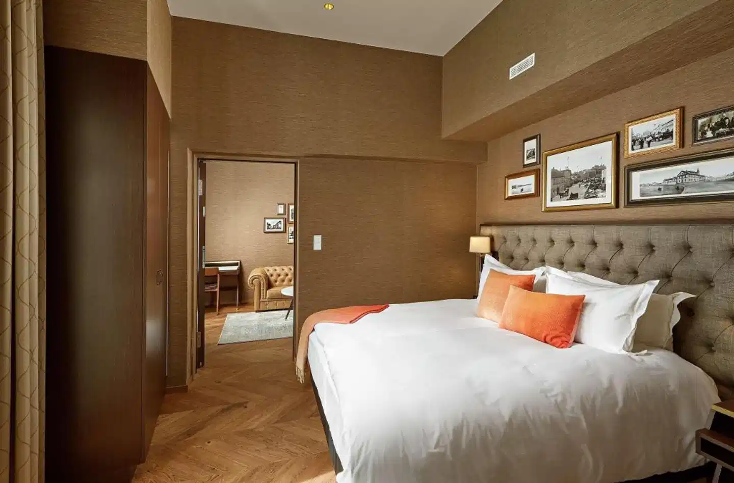 Reykjavik Konsulat Hotel, Curio Collection by Hilton Wohnbeispiel