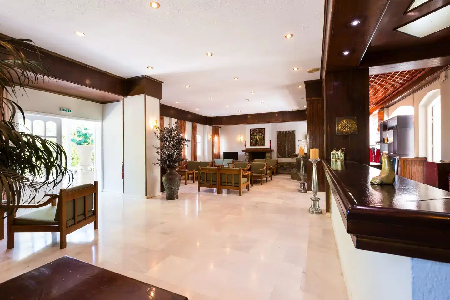 Castello Bianco Hotel Lobby