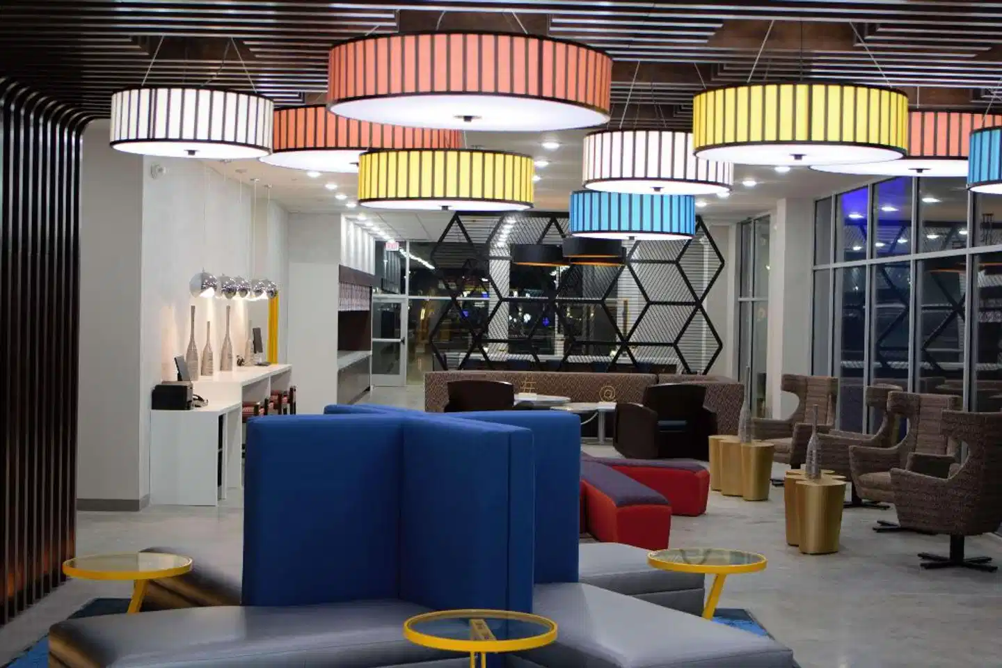 GLo Best Western Dawley Farms In Sioux Falls Lobby