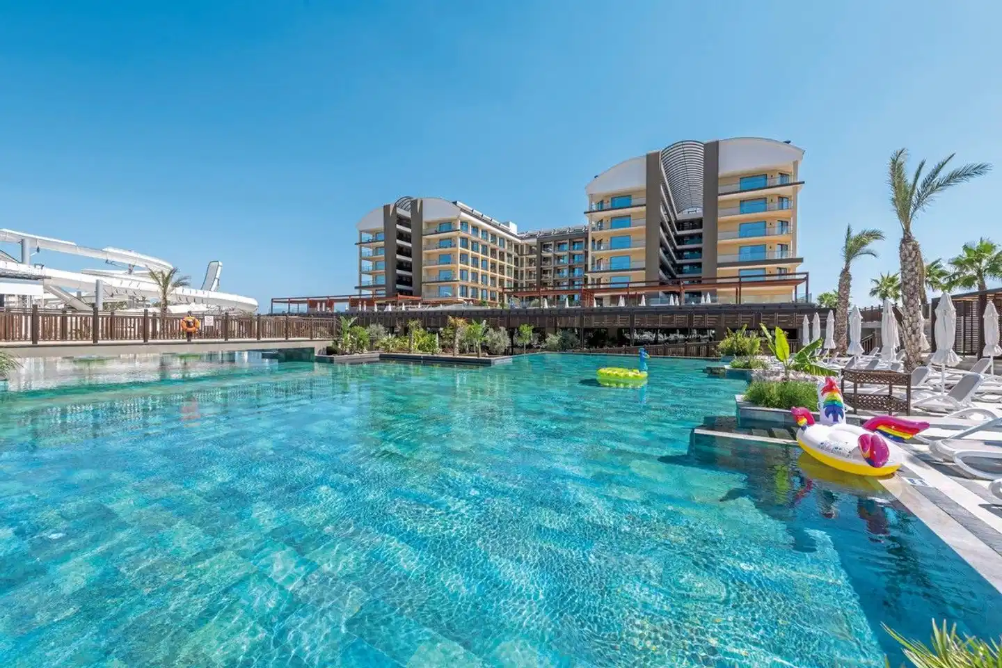 LRS Sorgun Akadia Luxury Pool