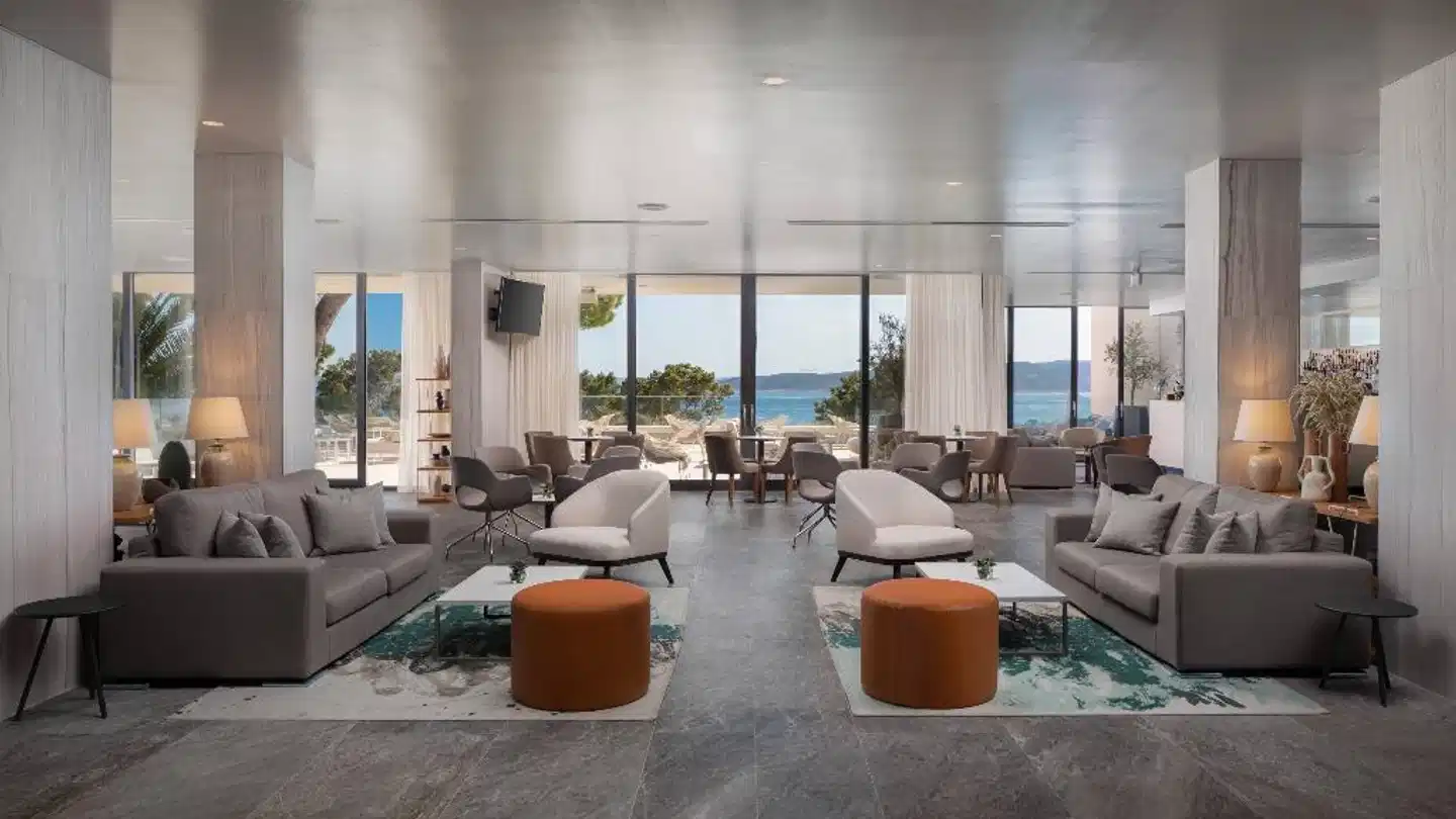 Bluesun Hotel Berulia Lobby