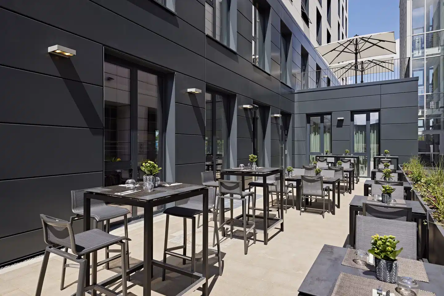 LÉGÈRE Hotel Erfurt Terrasse