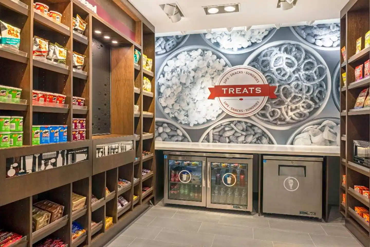 Hampton Inn by Hilton Midland Lobby