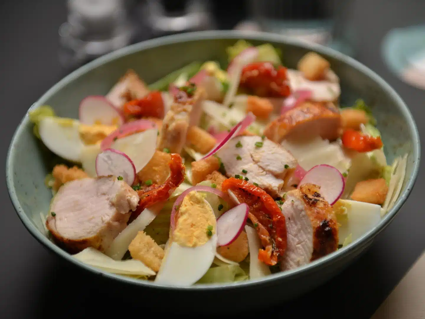 TRIBE Paris La Défense Esplanade Restaurant