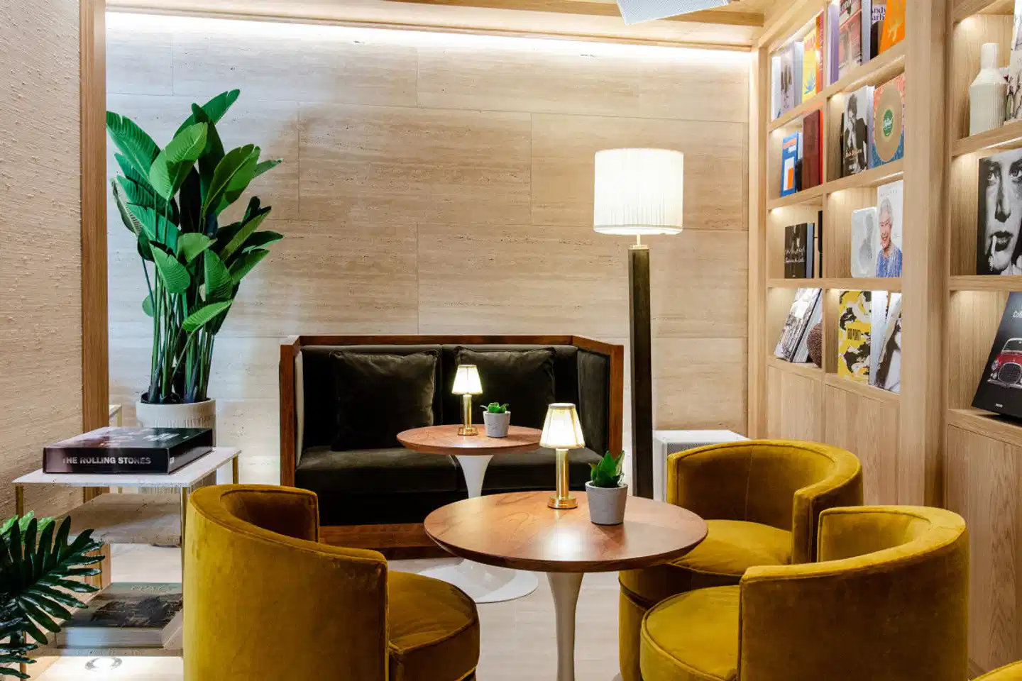 Browns Avenue Hotel Lobby