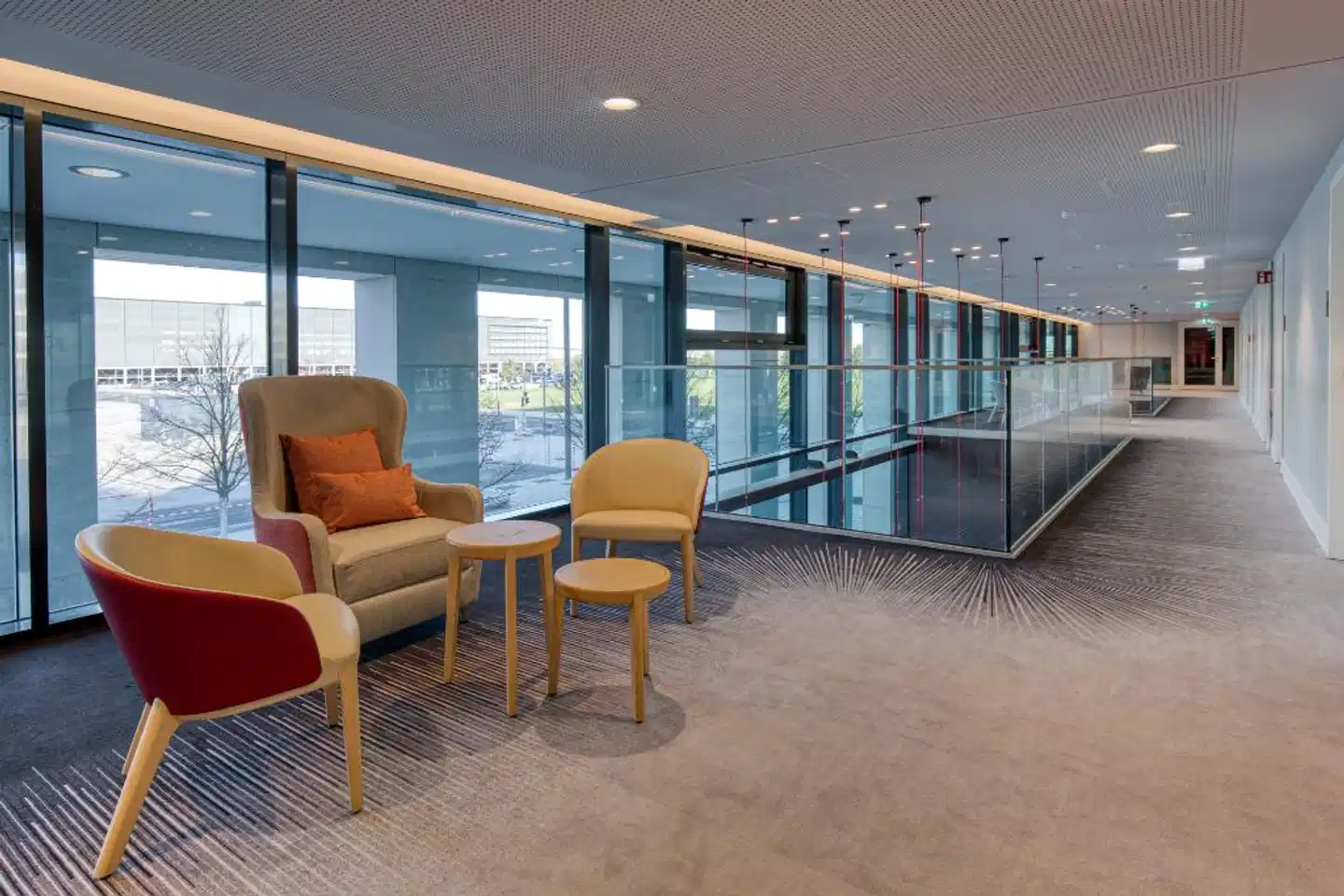 IntercityHotel Berlin Airport BER Lobby