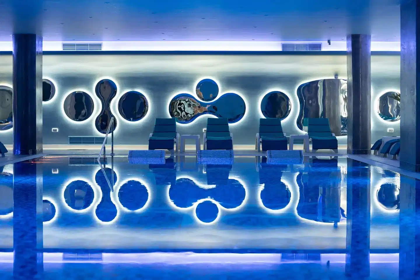 Fafa Aqua Blue Hotel Pool