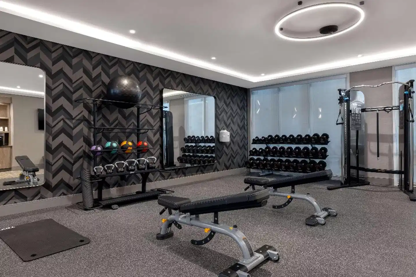 DoubleTree by Hilton Kingston Sport und Entertainment