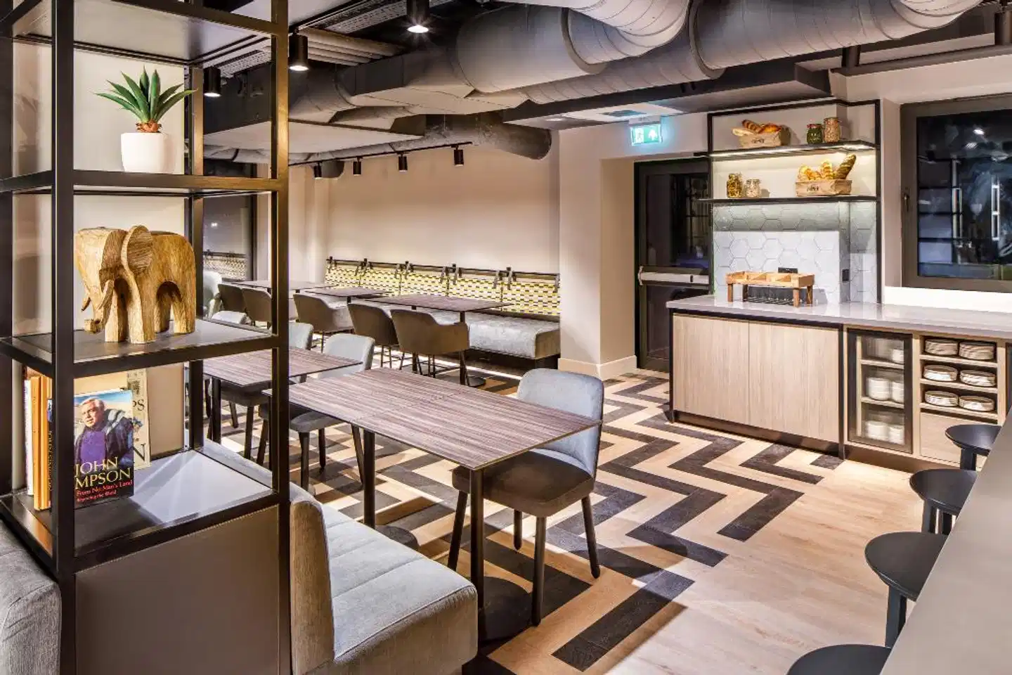 Southgate Hotel London Restaurant