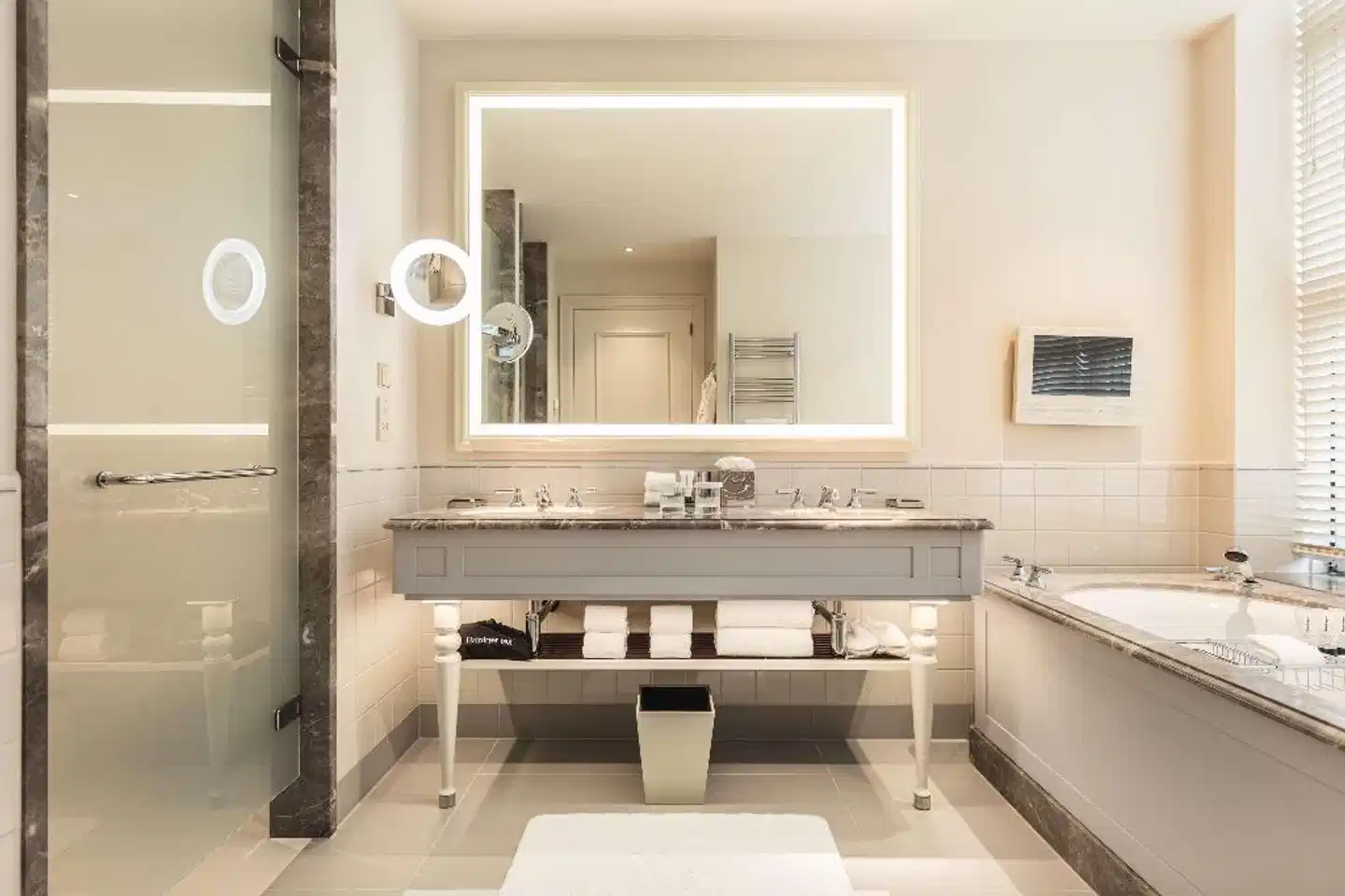 Waldorf Astoria Amsterdam Badezimmer