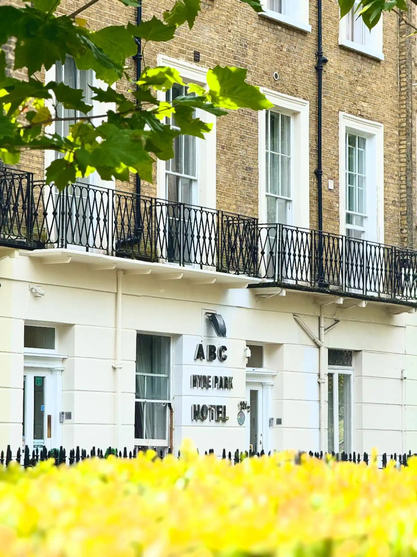 ABC Hyde Park Hotel Aussenansicht