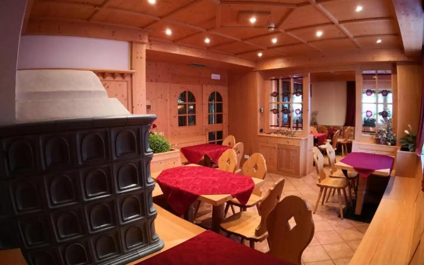 Hotel Alpenrose Lobby