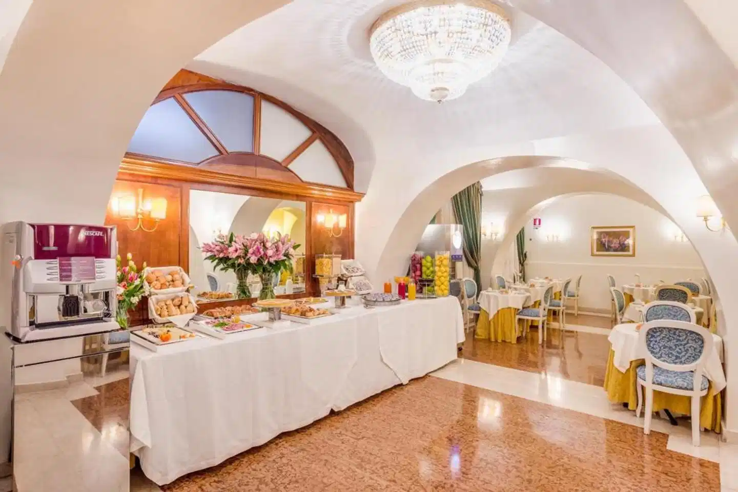 Raeli Hotel Floridia Restaurant