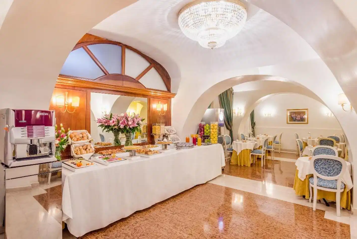 Raeli Hotel Floridia Restaurant