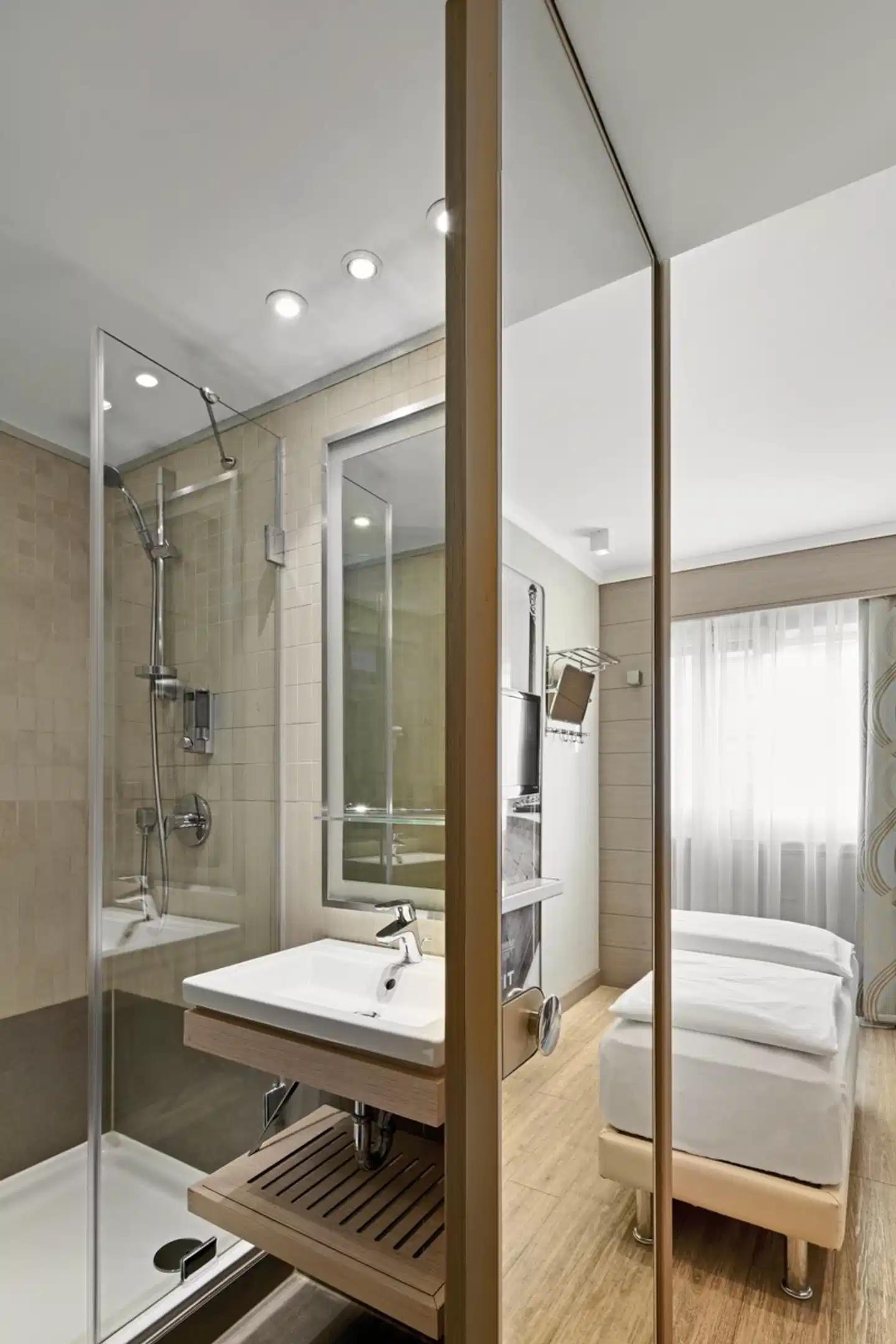 Titanic Comfort Mitte Badezimmer