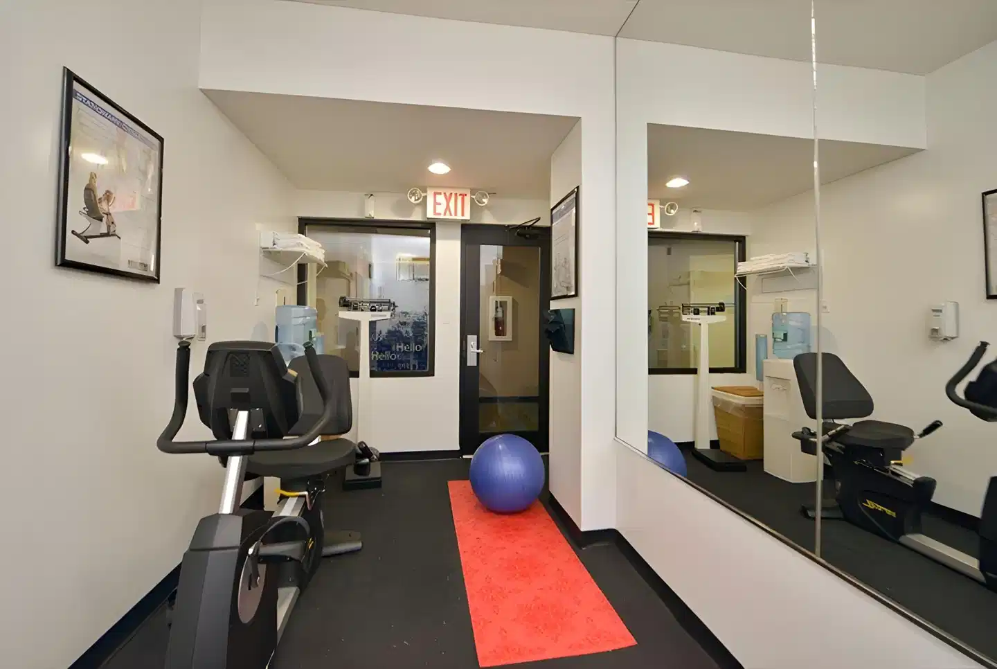 Holiday Inn Express LaGuardia ARPT Sport und Entertainment