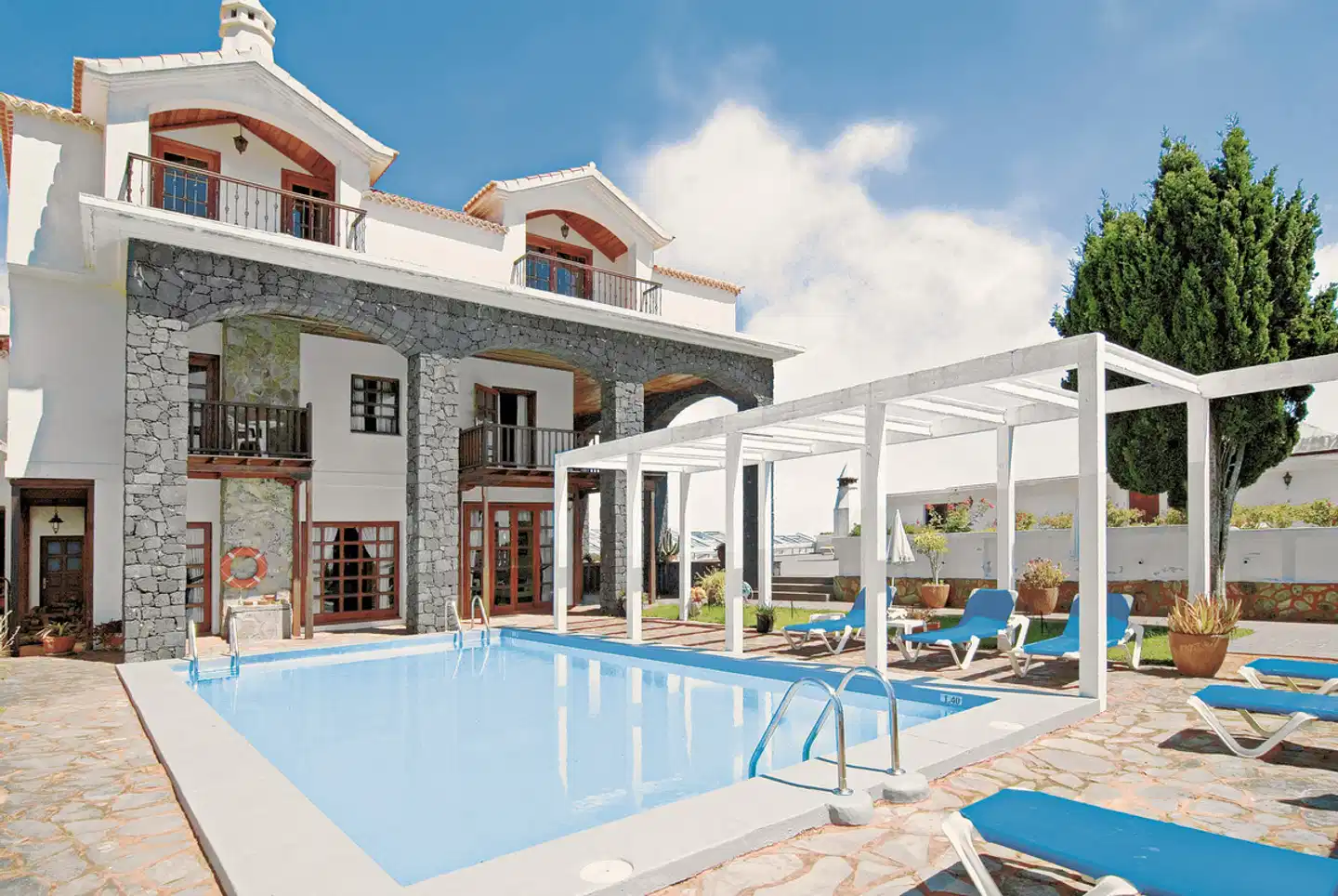 La Palma Romantica Pool