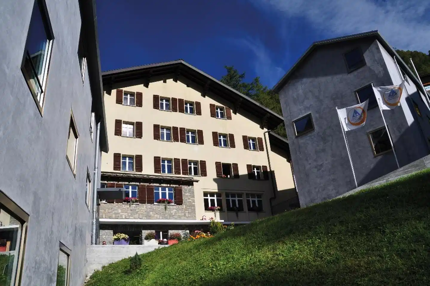 Zermatt Youth Hostel Aussenansicht