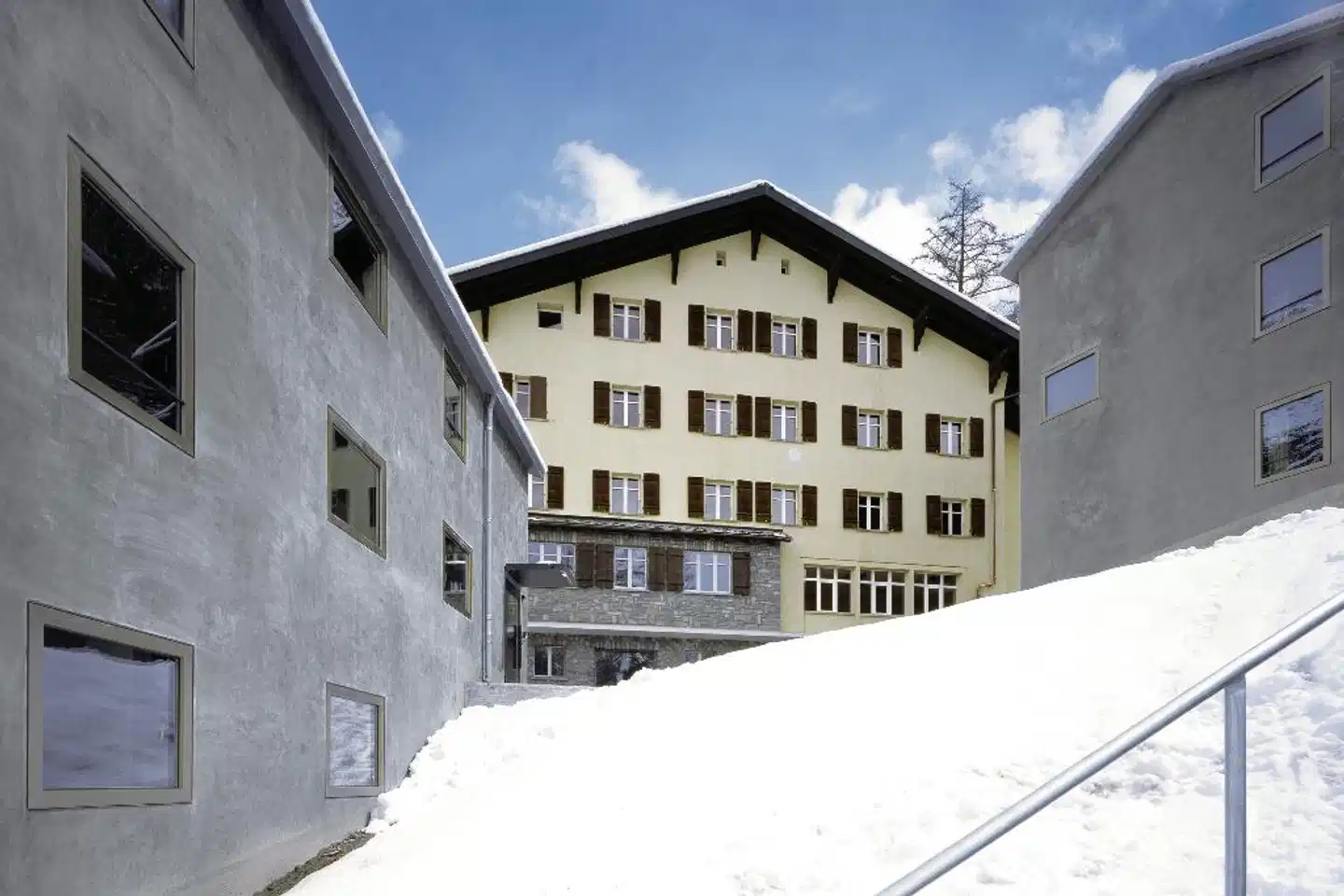 Zermatt Youth Hostel Aussenansicht
