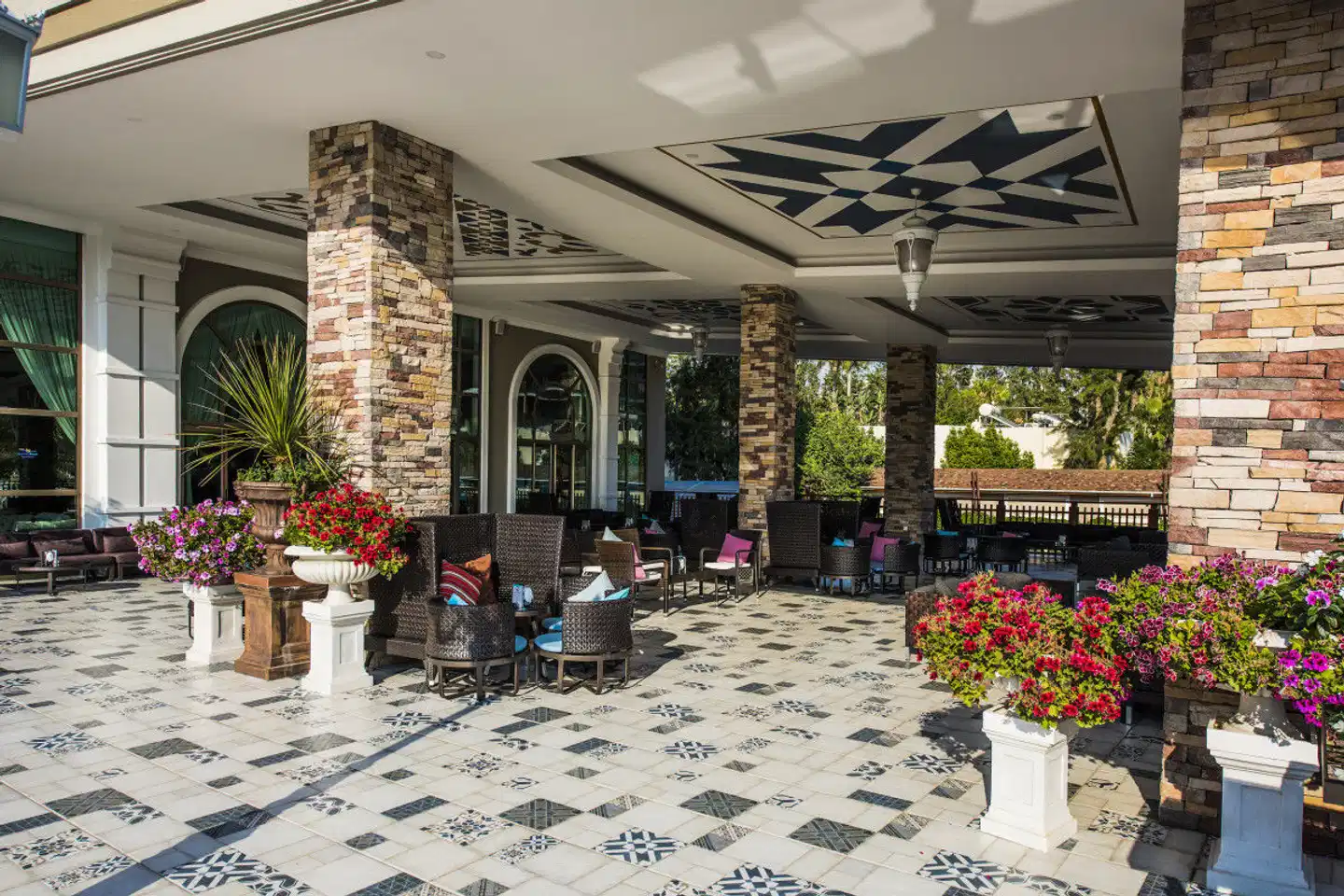 Quattro Beach Spa & Resort Lobby