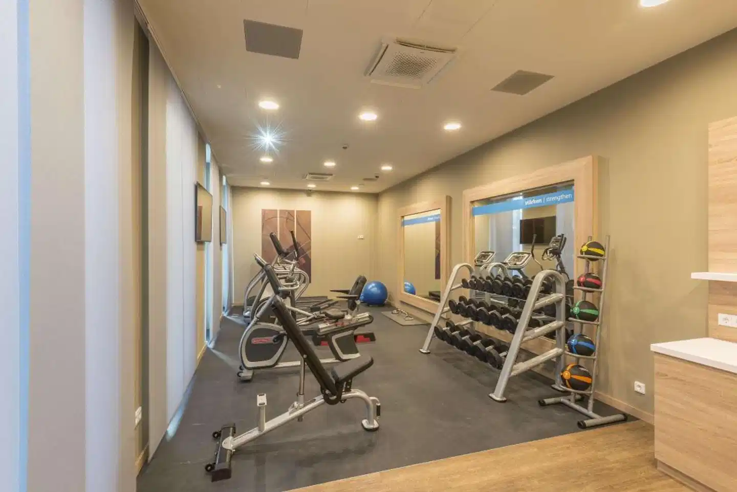 Hampton by Hilton Frankfurt Airport Sport und Entertainment